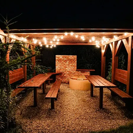 13 Prizemi 2 * Seč